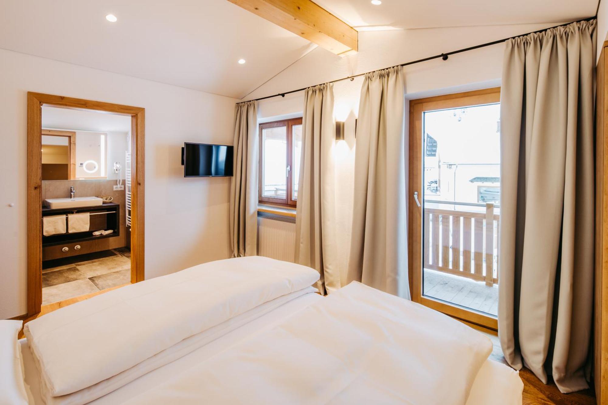 Fernsicht Alpen-Apartments Lech am Arlberg Room photo