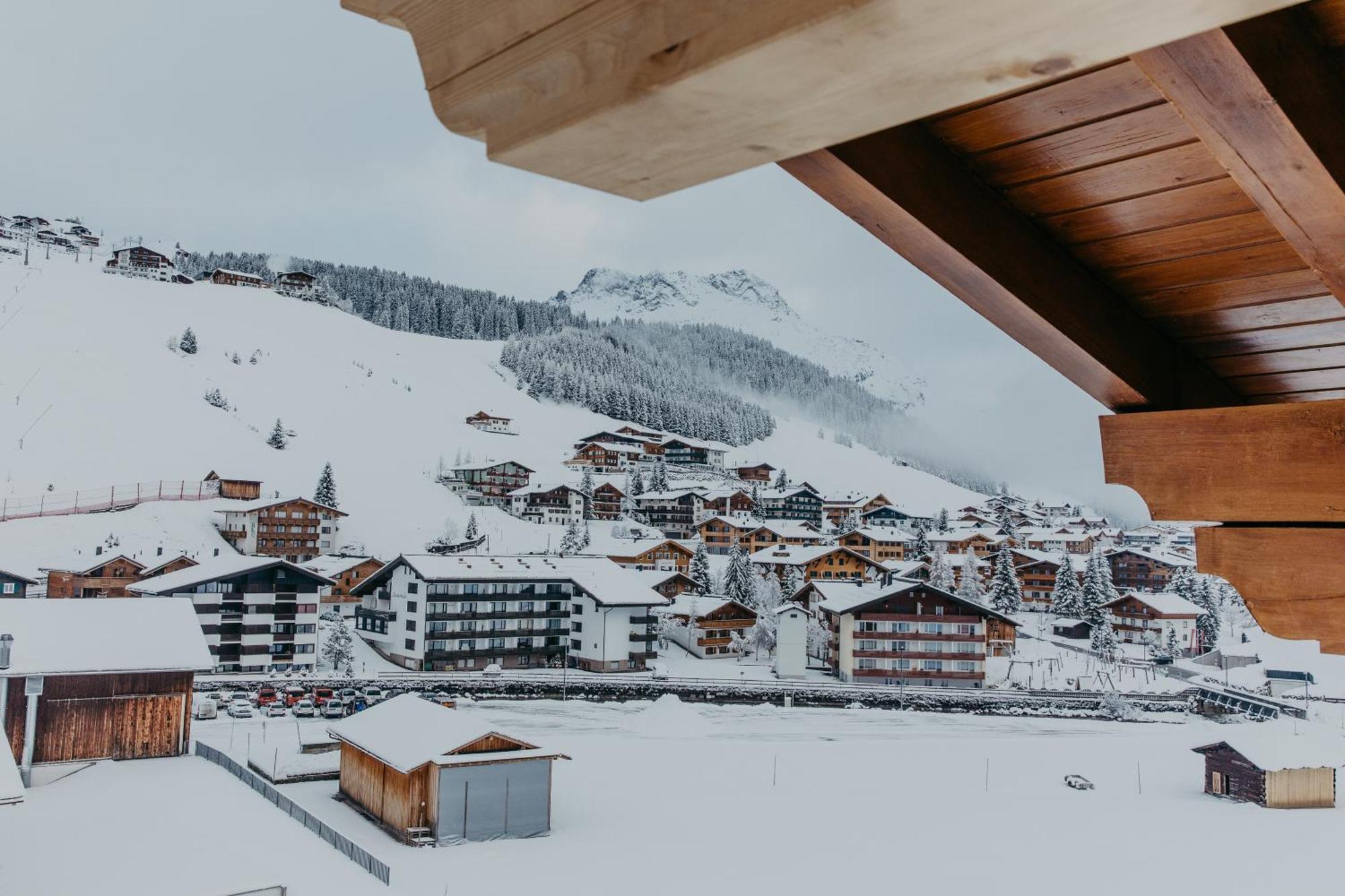 Fernsicht Alpen-Apartments Lech am Arlberg Room photo